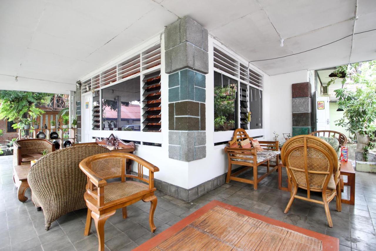 RedDoorz near Rumah Sakit Wirosaban Salakan Bagian luar foto