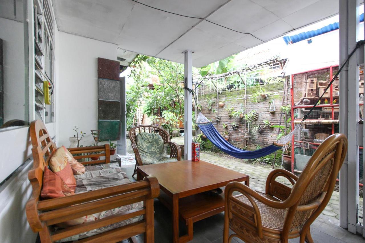 RedDoorz near Rumah Sakit Wirosaban Salakan Bagian luar foto