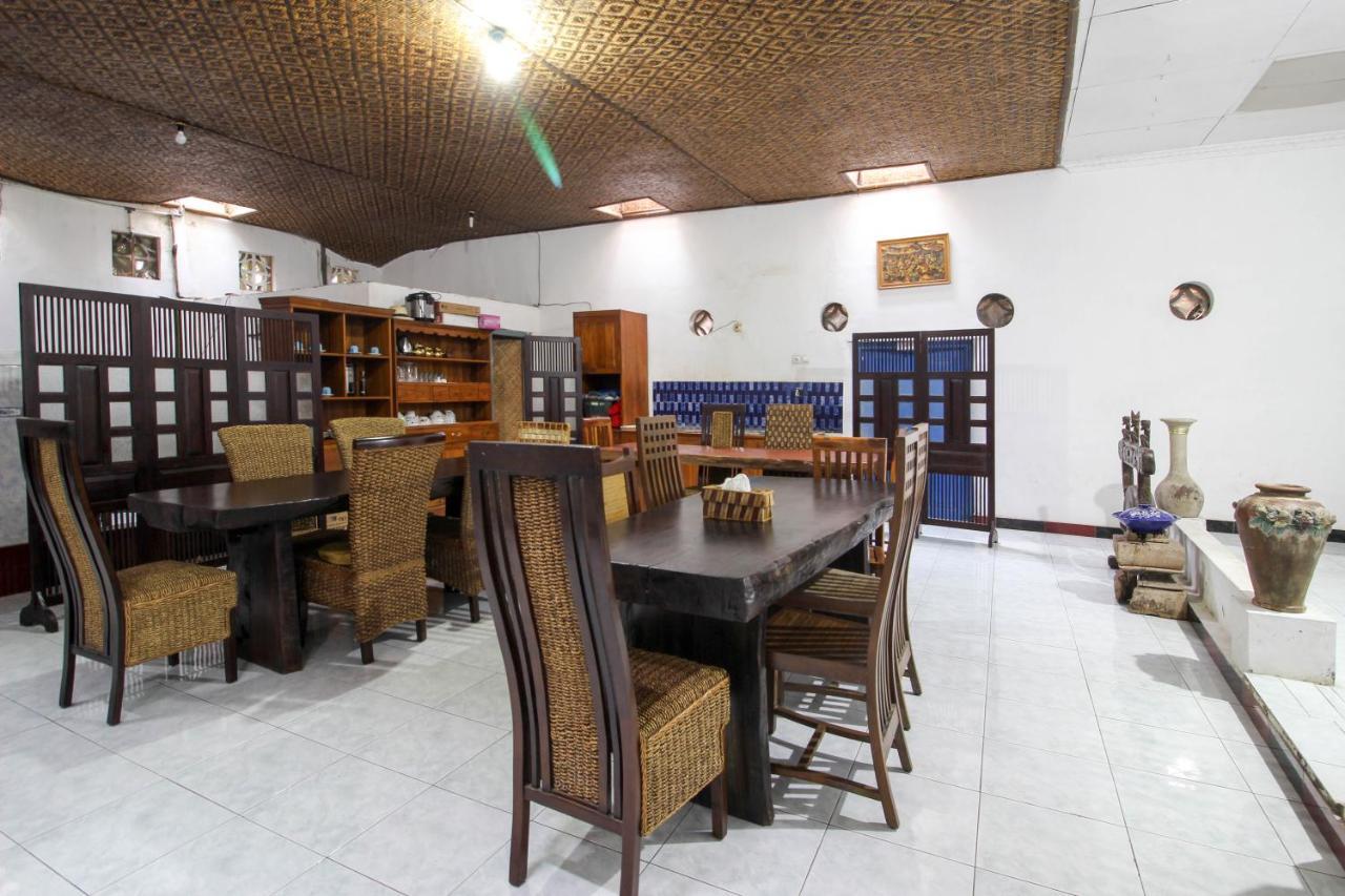 RedDoorz near Rumah Sakit Wirosaban Salakan Bagian luar foto